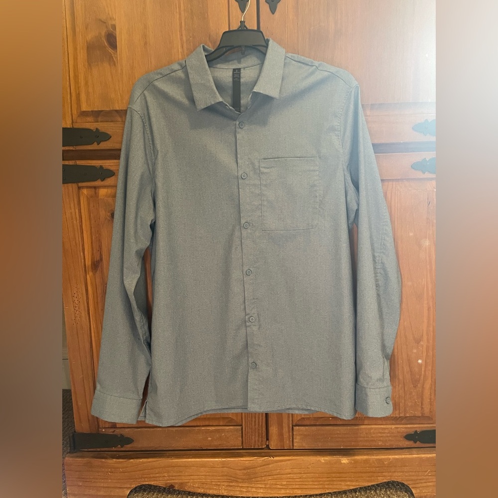Lululemon blue button down dress shirt